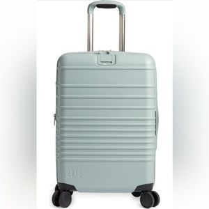 NWT Beis Slate Blue Gray Carry On 21 Inch Roller Spinner Suitcase